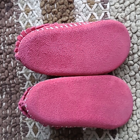 Minnetonka Front Strap Infant Bootie EUC size 5 - Picture 5 of 8